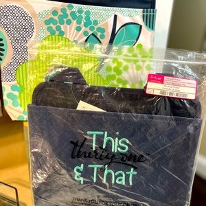 Thirty-One Gifts ~ Oh Snap Pocket ~ Set of Two